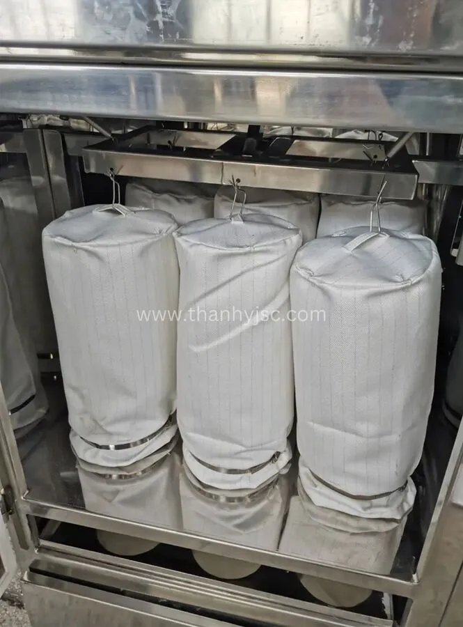 Máy Nghiền Dược Liệu 300KG Có Hút Bụi